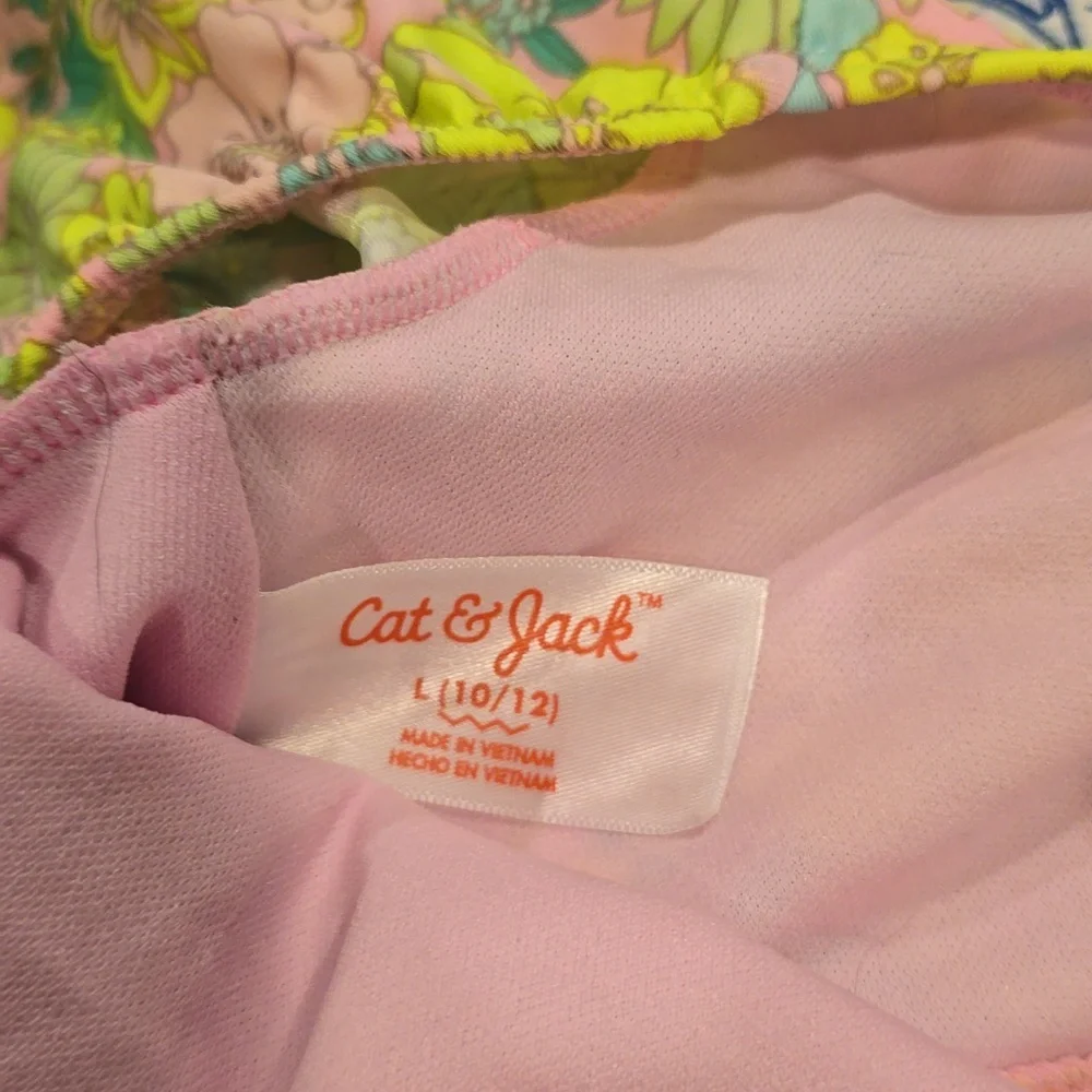 ❤️10/$13 Nwot cat and jack swim top